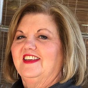 Meet your Posher, Donna